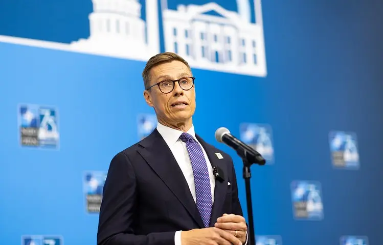 President stub talking to media